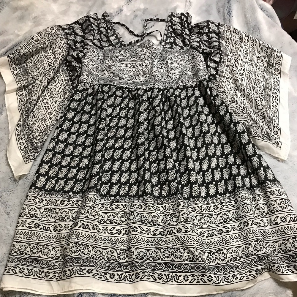 Women’s 100% Polyester Dress. NWOT!